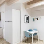 Di Casa Verbavolant Daire Siraküza