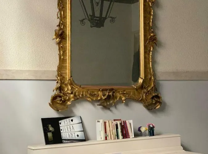 Di Casa Verbavolant Διαμέρισμα